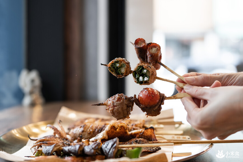焦糖楓一中店|台中平價串燒推薦|串串門子。舉杯同樂暢快聊|台中小吃宵夜|一中商圈美食推薦 - 小米食