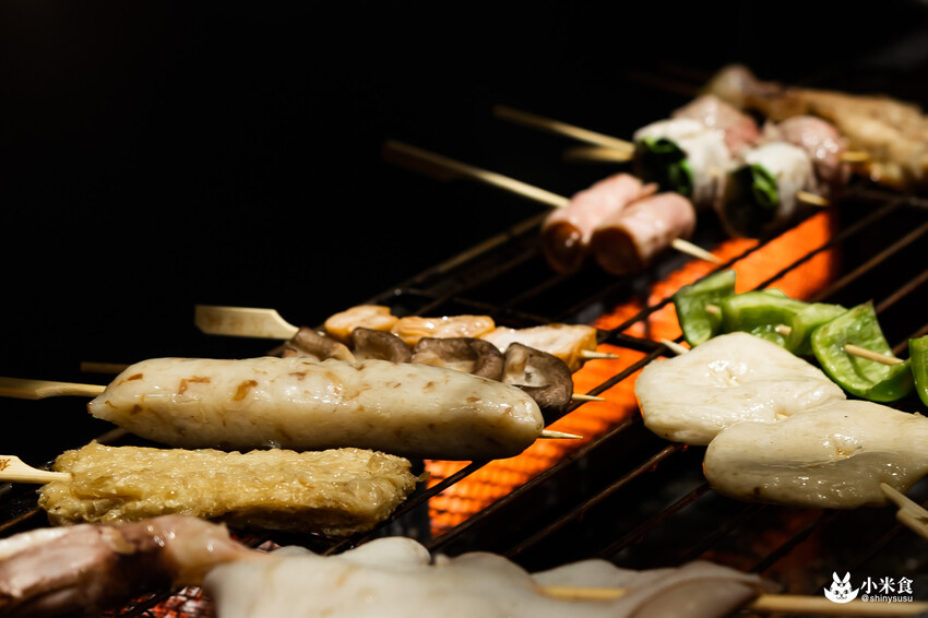 焦糖楓一中店|台中平價串燒推薦|串串門子。舉杯同樂暢快聊|台中小吃宵夜|一中商圈美食推薦 - 小米食