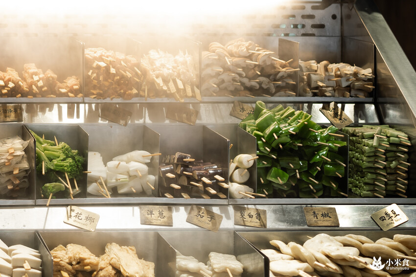 焦糖楓一中店|台中平價串燒推薦|串串門子。舉杯同樂暢快聊|台中小吃宵夜|一中商圈美食推薦 - 小米食