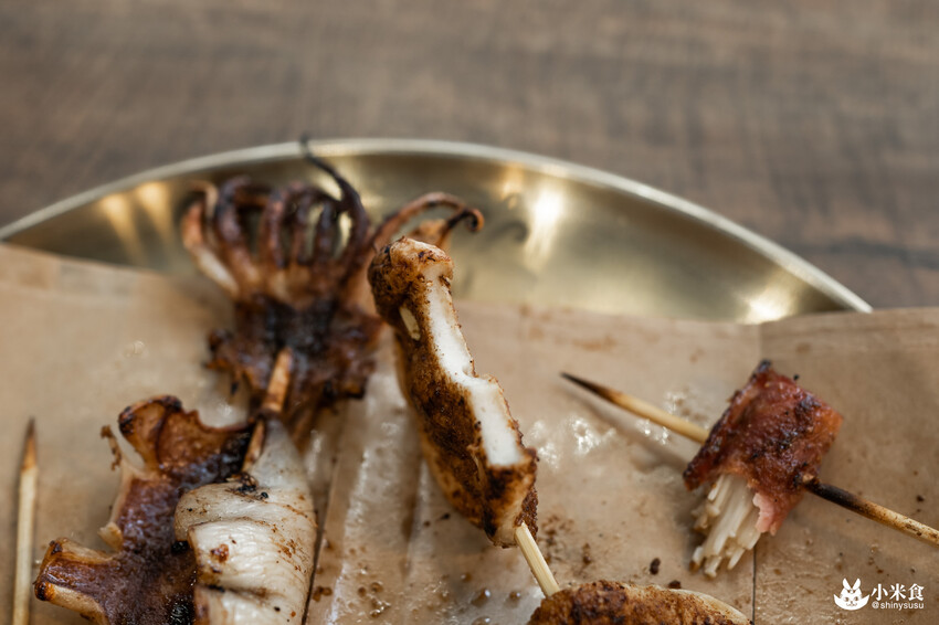 焦糖楓一中店|台中平價串燒推薦|串串門子。舉杯同樂暢快聊|台中小吃宵夜|一中商圈美食推薦 - 小米食