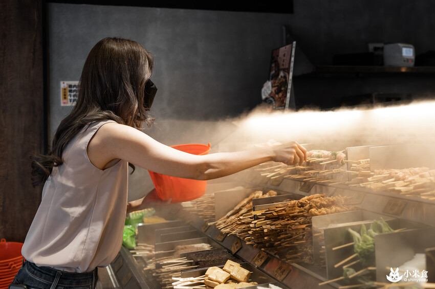 焦糖楓一中店|台中平價串燒推薦|串串門子。舉杯同樂暢快聊|台中小吃宵夜|一中商圈美食推薦 - 小米食