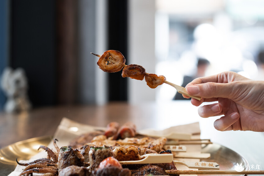 焦糖楓一中店|台中平價串燒推薦|串串門子。舉杯同樂暢快聊|台中小吃宵夜|一中商圈美食推薦 - 小米食