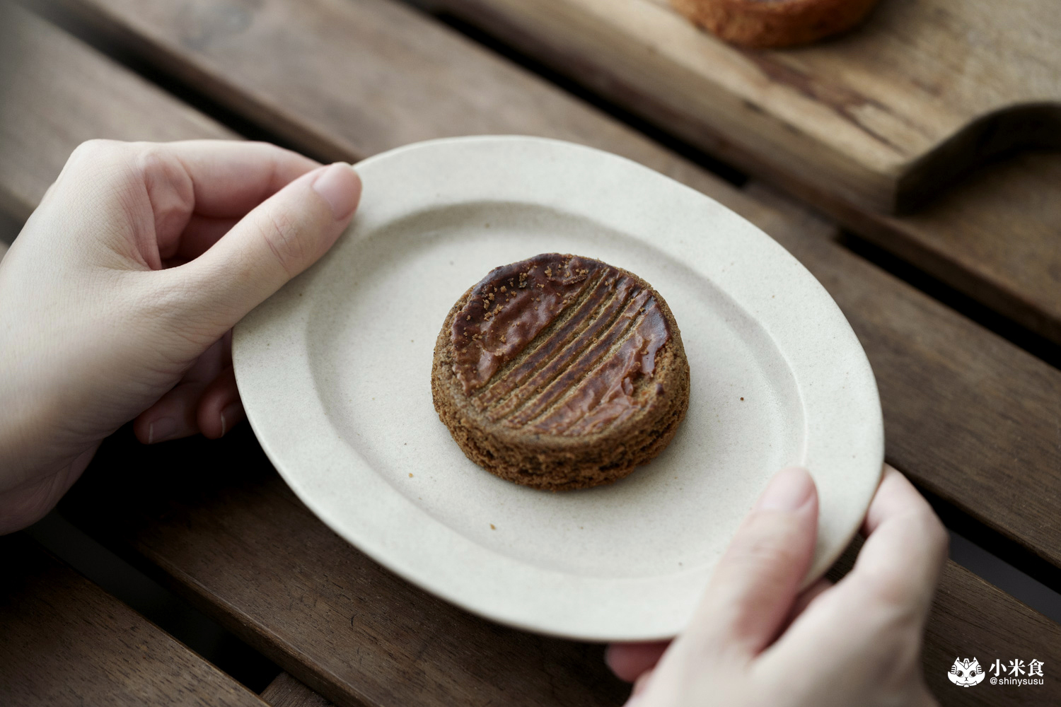 台中市烏日區CUPETIT 卡柏蒂精品甜點|碧波蕩漾的月光島語美入心,2025台中中秋禮盒推薦