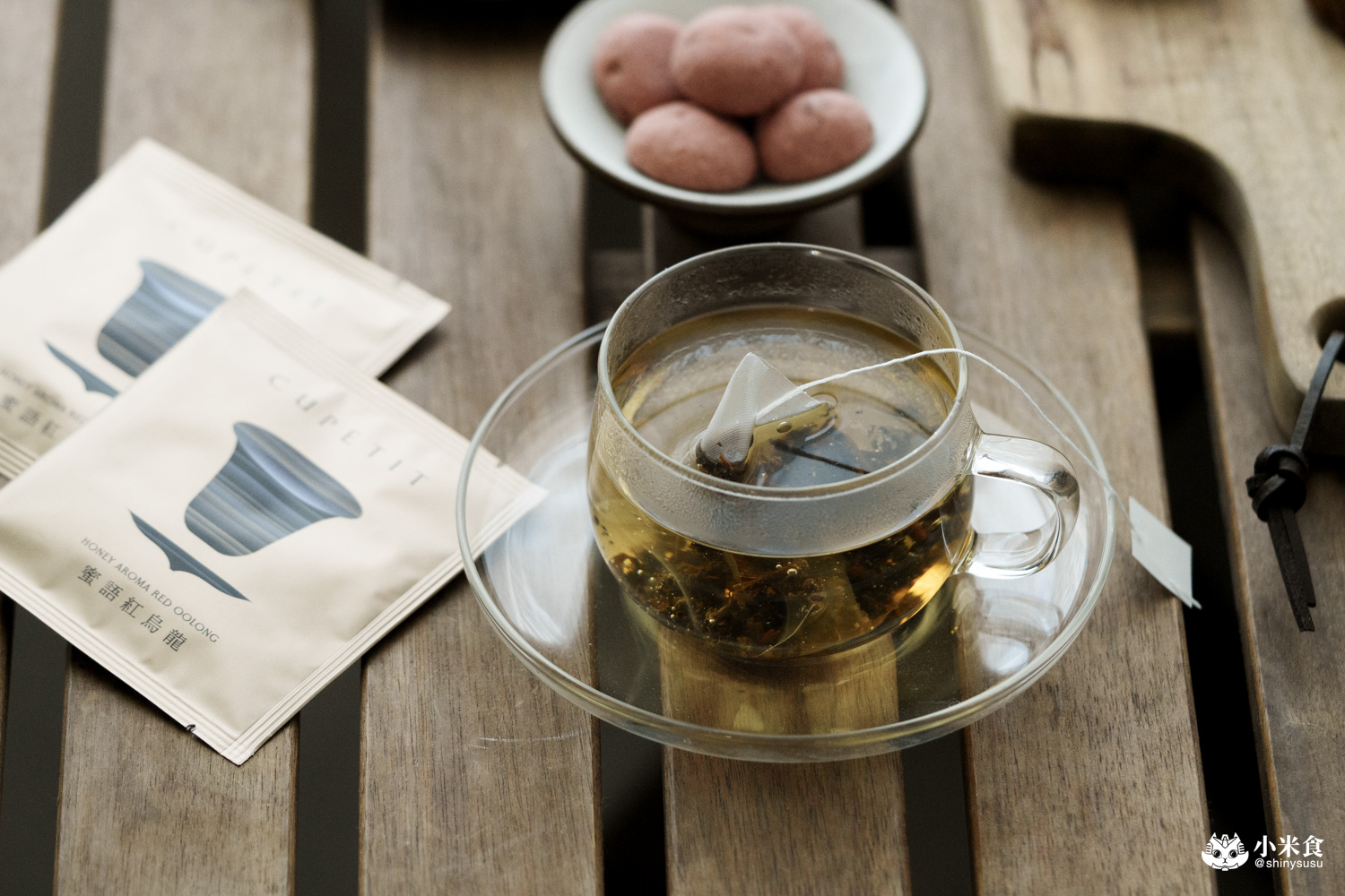 台中市烏日區CUPETIT 卡柏蒂精品甜點|碧波蕩漾的月光島語美入心,2025台中中秋禮盒推薦