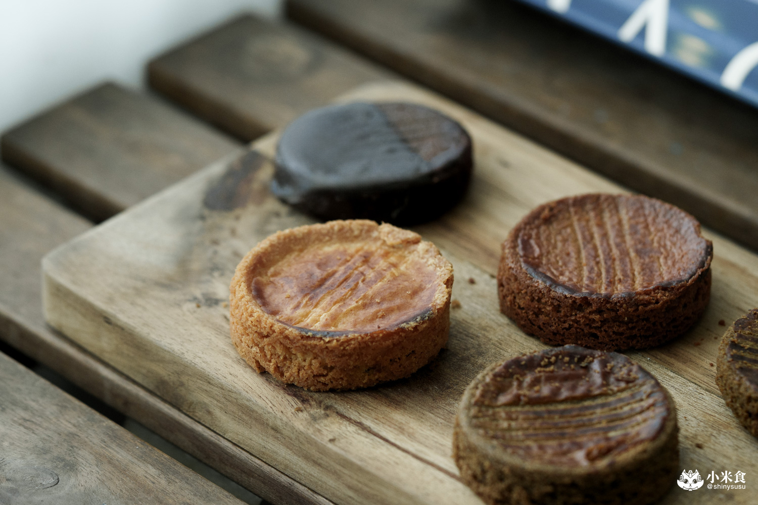 台中市烏日區CUPETIT 卡柏蒂精品甜點|碧波蕩漾的月光島語美入心,2025台中中秋禮盒推薦