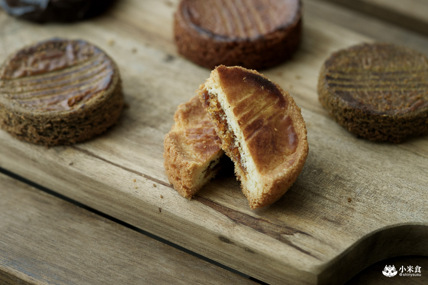 台中市烏日區CUPETIT 卡柏蒂精品甜點|碧波蕩漾的月光島語美入心,2025台中中秋禮盒推薦