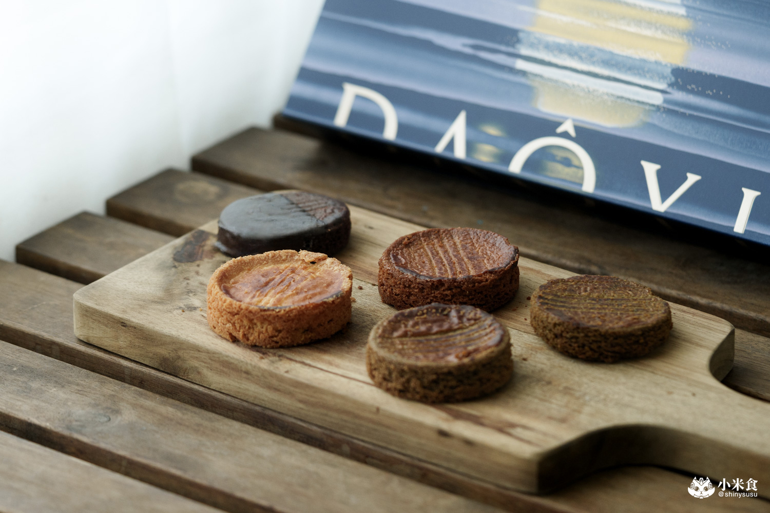 台中市烏日區CUPETIT 卡柏蒂精品甜點|碧波蕩漾的月光島語美入心,2025台中中秋禮盒推薦