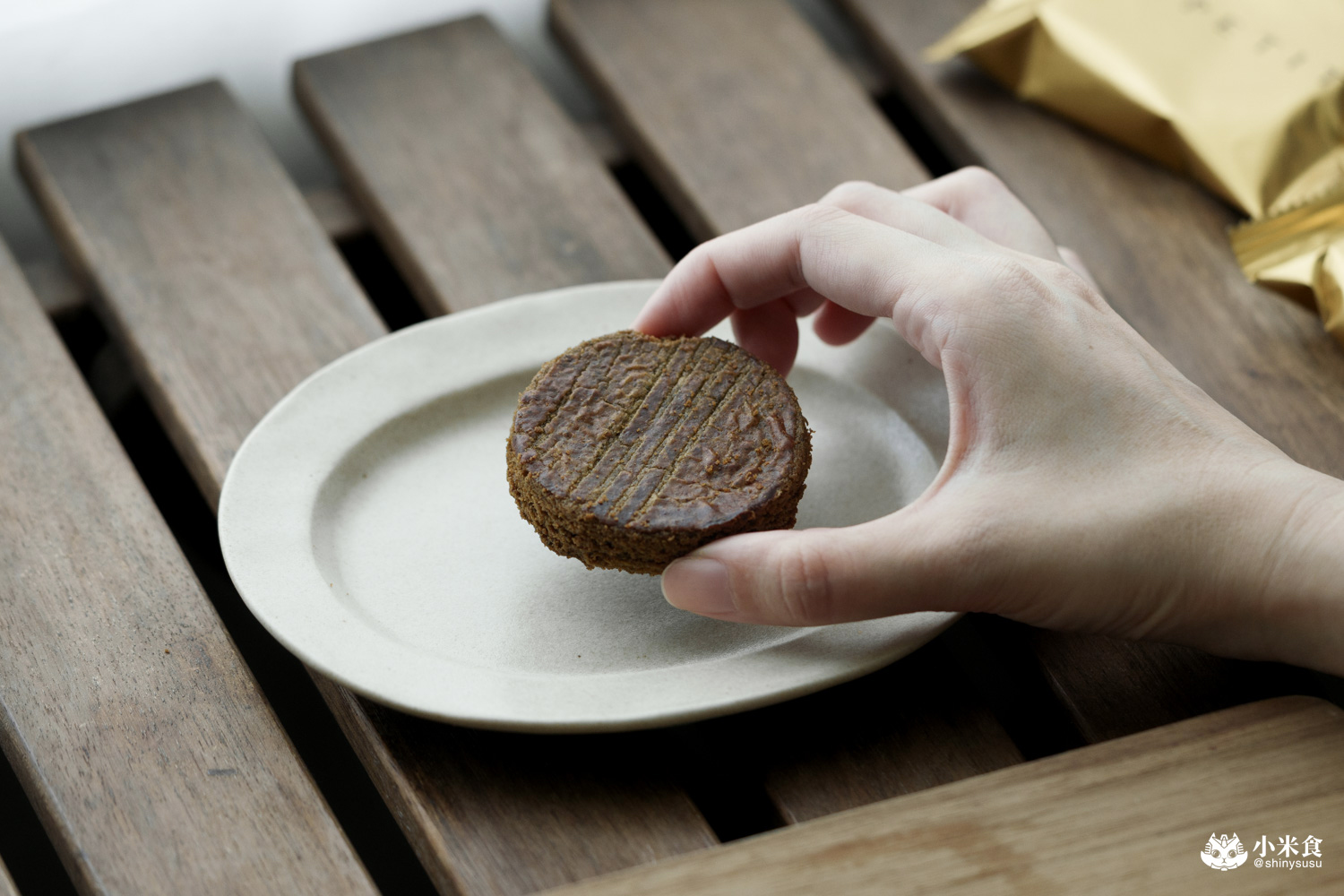 台中市烏日區CUPETIT 卡柏蒂精品甜點|碧波蕩漾的月光島語美入心,2025台中中秋禮盒推薦