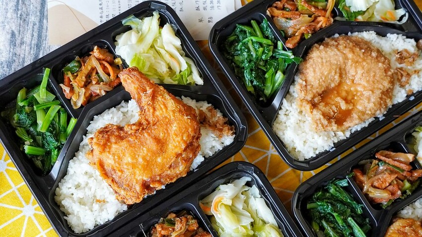 LINE_ALBUM_挑食便當 二傻夫婦_221231_16