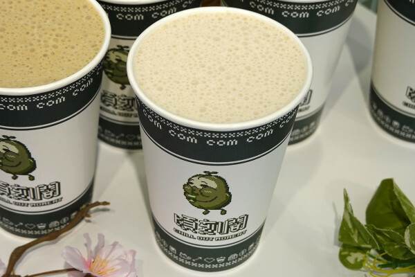 好喝又好玩的士林飲料店推薦-頃刻間綠豆沙牛奶專賣店，好喝士林手搖飲料外送推薦