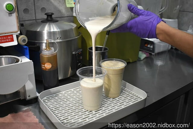 #文末抽獎 士林夜市 台北美食推薦 | 頃刻間 綠豆沙牛奶專賣店 真材實料的天然手搖飲