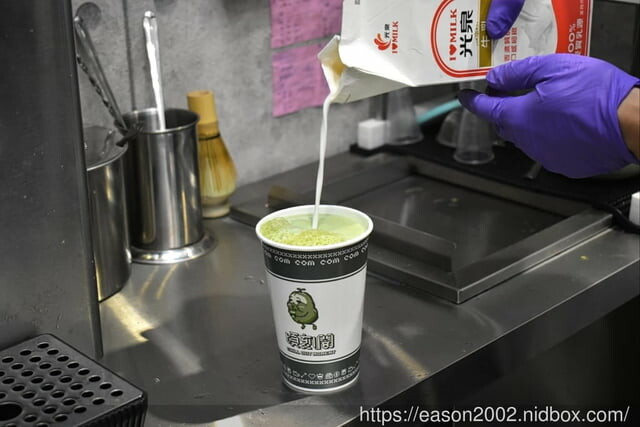 #文末抽獎 士林夜市 台北美食推薦 | 頃刻間 綠豆沙牛奶專賣店 真材實料的天然手搖飲