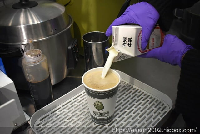 #文末抽獎 士林夜市 台北美食推薦 | 頃刻間 綠豆沙牛奶專賣店 真材實料的天然手搖飲