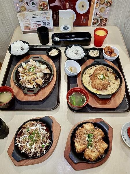 [林口美食] Joyfull台灣珍有福 龜山文青店 日本連鎖家庭式餐廳 @蛋寶趴趴go