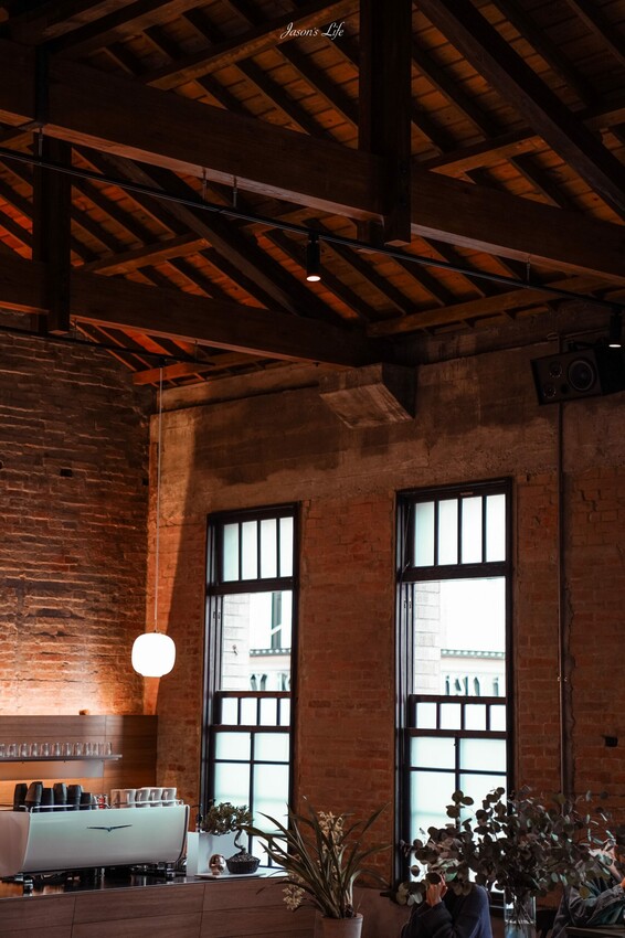 【台中中區｜美食】Hausinc 1035。台中文青新據點，HAUSINC CAFE進駐百年醫院建築