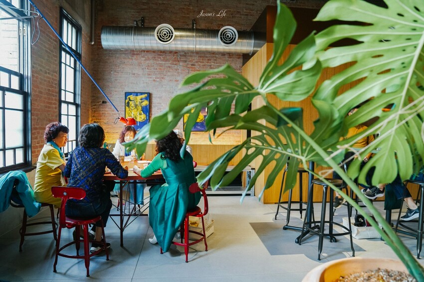 【台中中區｜美食】Hausinc 1035。台中文青新據點，HAUSINC CAFE進駐百年醫院建築