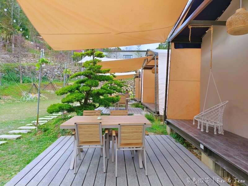 葉子秘境 森林系Villa》佔地1.2萬坪森林系住宿，新型態輕奢華免搭帳露營，一泊二食、獨立衛浴超享受、房內