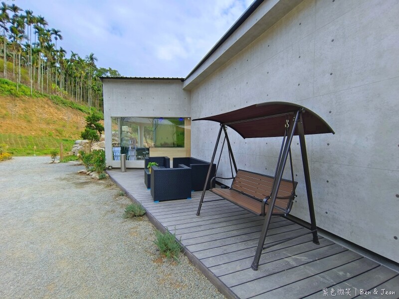 葉子秘境 森林系Villa》佔地1.2萬坪森林系住宿，新型態輕奢華免搭帳露營，一泊二食、獨立衛浴超享受、房內