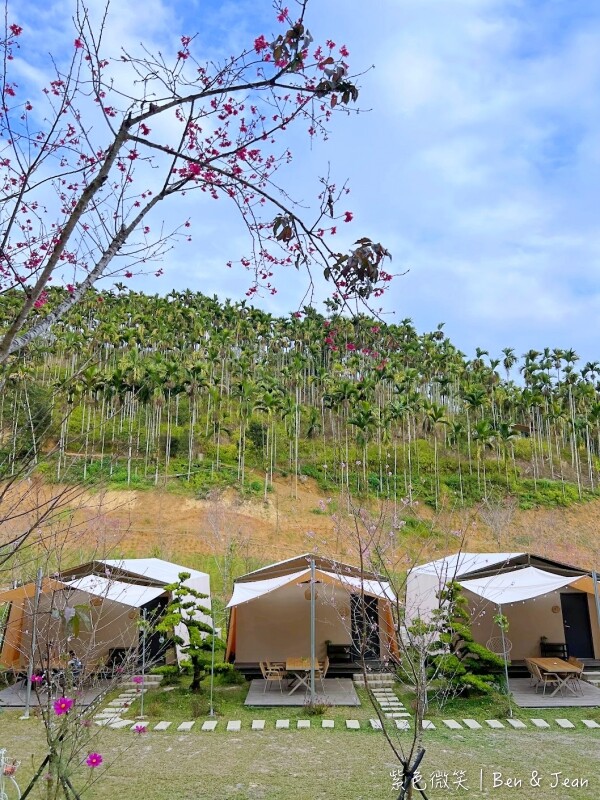 葉子秘境 森林系Villa》佔地1.2萬坪森林系住宿，新型態輕奢華免搭帳露營，一泊二食、獨立衛浴超享受、房內