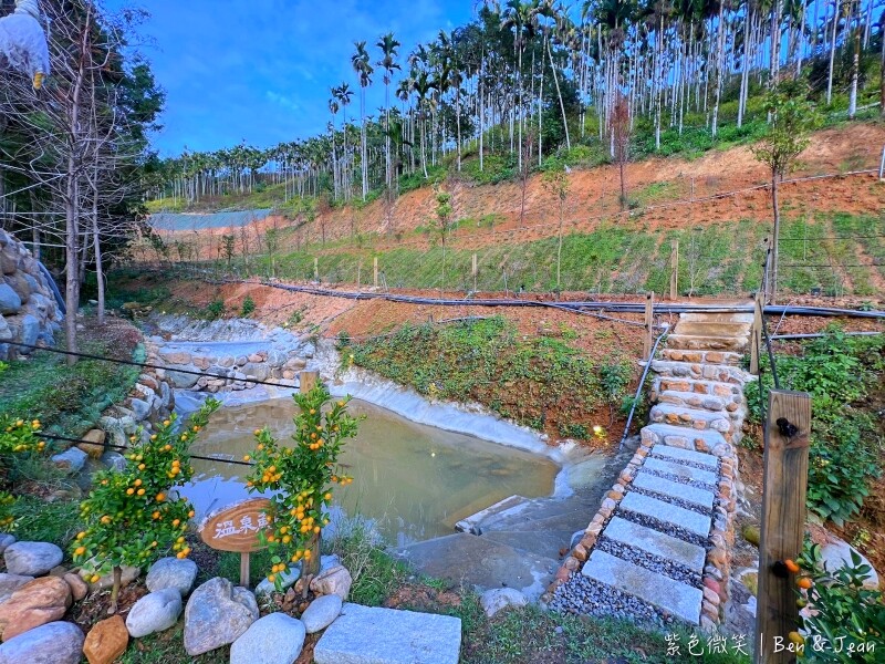 葉子秘境 森林系Villa》佔地1.2萬坪森林系住宿，新型態輕奢華免搭帳露營，一泊二食、獨立衛浴超享受、房內