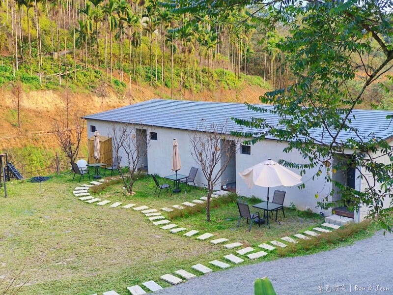 葉子秘境 森林系Villa》佔地1.2萬坪森林系住宿，新型態輕奢華免搭帳露營，一泊二食、獨立衛浴超享受、房內