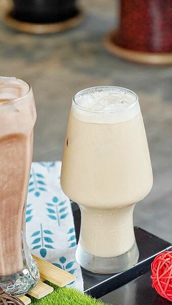 LINE_ALBUM_GOLD丘茶飲 二傻夫婦_230102_7.jpg LINE_ALBUM_GOLD丘茶飲 二傻夫婦_230102_7.jpg