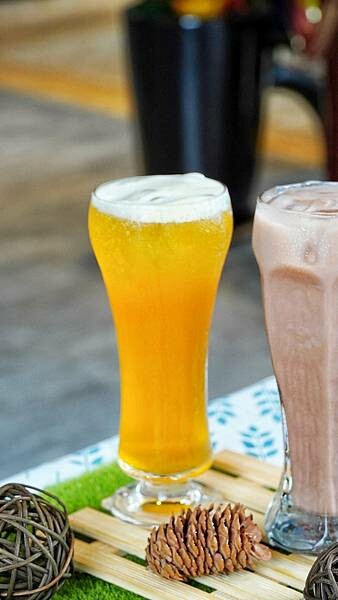 LINE_ALBUM_GOLD丘茶飲 二傻夫婦_230102_12.jpg LINE_ALBUM_GOLD丘茶飲 二傻夫婦_230102_12.jpg