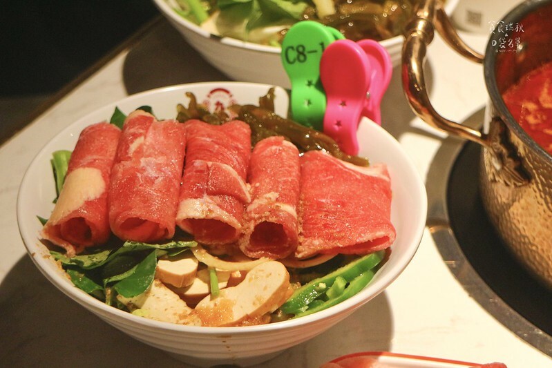 台中西屯｜蒙古烤肉吃到飽最低298元起！還有鴦鴛火鍋可加購，