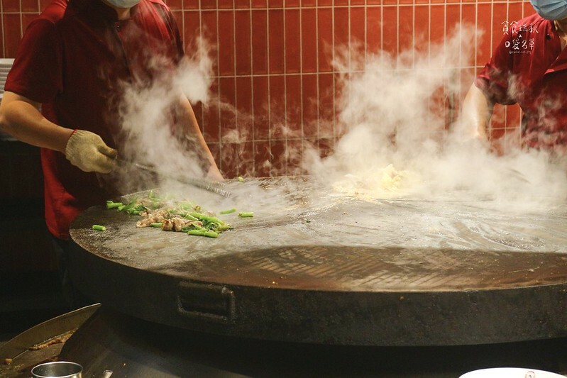 台中西屯｜蒙古烤肉吃到飽最低298元起！還有鴦鴛火鍋可加購，