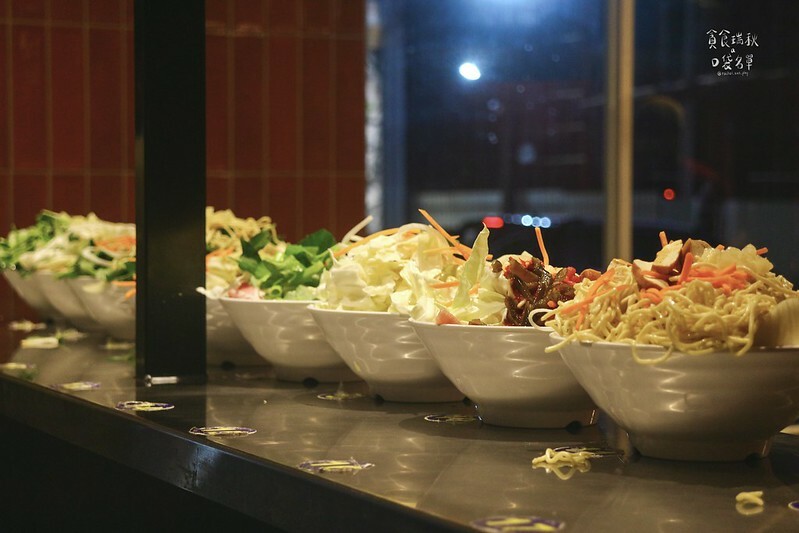 台中西屯｜蒙古烤肉吃到飽最低298元起！還有鴦鴛火鍋可加購，