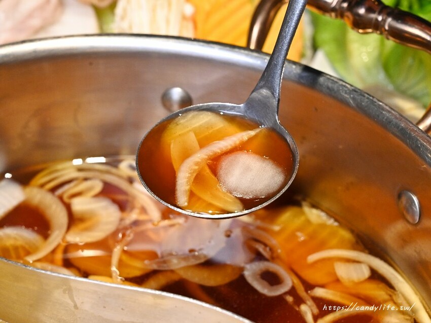 九九蒙古烤肉火鍋｜台中蒙古烤肉吃到飽，最低只要298元起，還有打拋豬、咖哩飯、麻辣豆腐鴨血吃到飽～