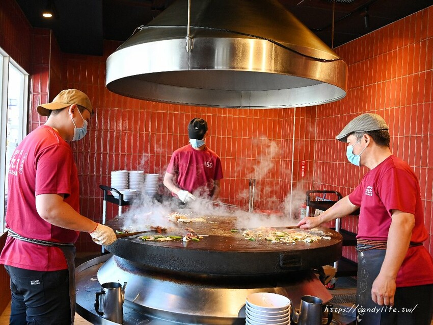 九九蒙古烤肉火鍋｜台中蒙古烤肉吃到飽，最低只要298元起，還有打拋豬、咖哩飯、麻辣豆腐鴨血吃到飽～