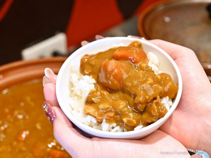 九九蒙古烤肉火鍋｜台中蒙古烤肉吃到飽，最低只要298元起，還有打拋豬、咖哩飯、麻辣豆腐鴨血吃到飽～