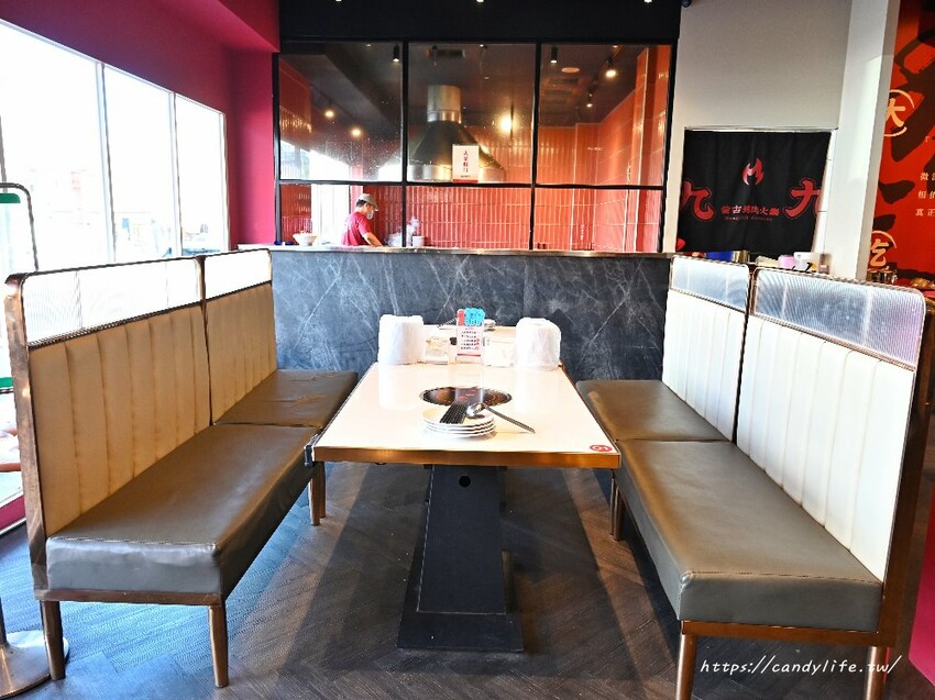 九九蒙古烤肉火鍋｜台中蒙古烤肉吃到飽，最低只要298元起，還有打拋豬、咖哩飯、麻辣豆腐鴨血吃到飽～