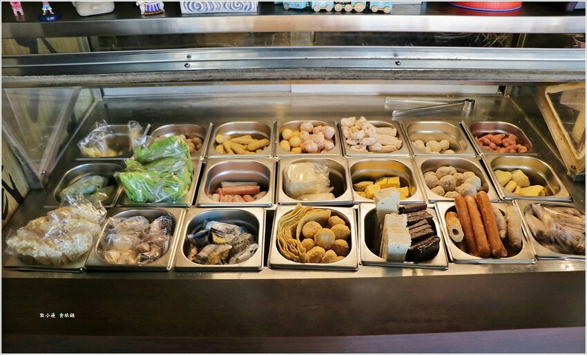 【高雄】食扒穗 小港店‧不一樣的午晚餐，來碗川式特辣炒泡麵、麻辣燙 - 敦 小 蓮の食旅錄