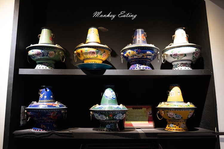 【台中西屯】小瀋陽酸菜白肉鍋｜道地東北炭火酸菜鍋，五花肉片入口即化。台中火鍋推薦 - 貪吃猴的幻想