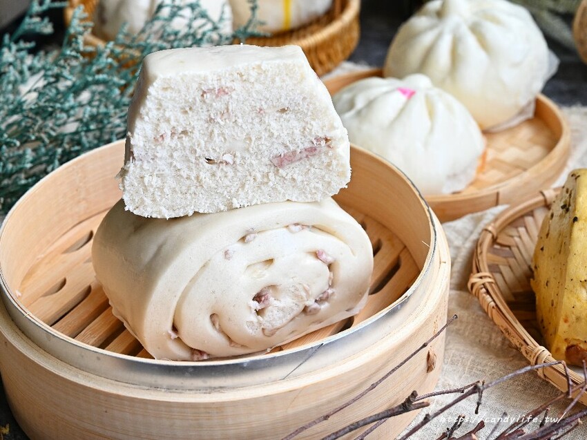 東興包子舖｜台中饅頭包子推薦，選用鼎泰豐同等級麵粉，近30種口味，早上六點開賣，常常開賣兩小時就賣完，想吃建議早點來！