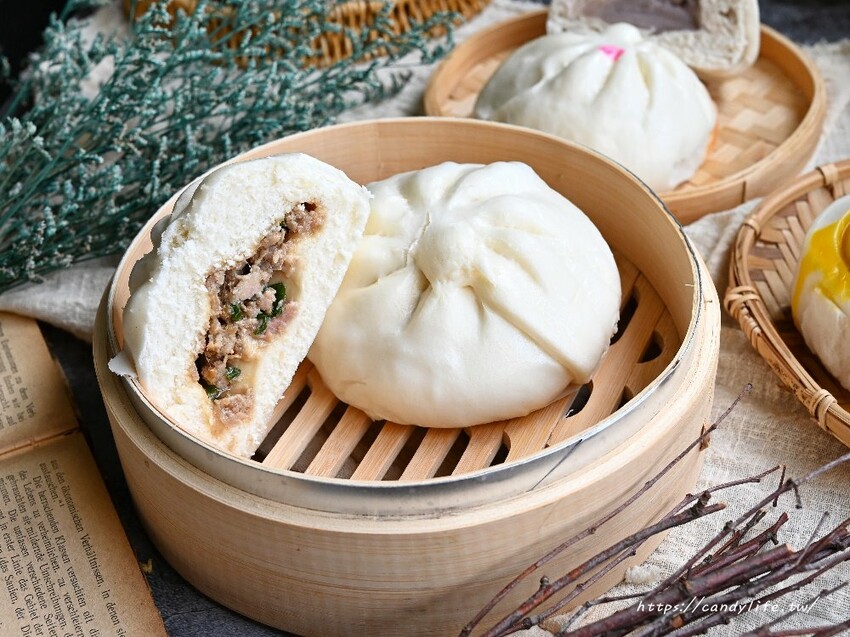 東興包子舖｜台中饅頭包子推薦，選用鼎泰豐同等級麵粉，近30種口味，早上六點開賣，常常開賣兩小時就賣完，想吃建議早點來！