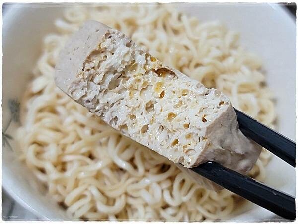 【南區】3鼎紅麻辣鴨血臭豆腐《台中南區南門店》－不可錯過的雙倍爆乳麻辣湯頭 ～中興大學、忠孝夜市麻辣鴨