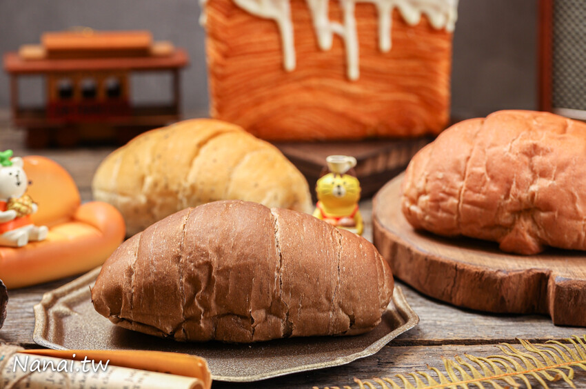 最新ig打卡點!手撕千層吐司,草莓千層吐司一出爐秒殺,生乳可頌用料不手軟,凍滋和流心吃法,網友譽為生乳界天花板