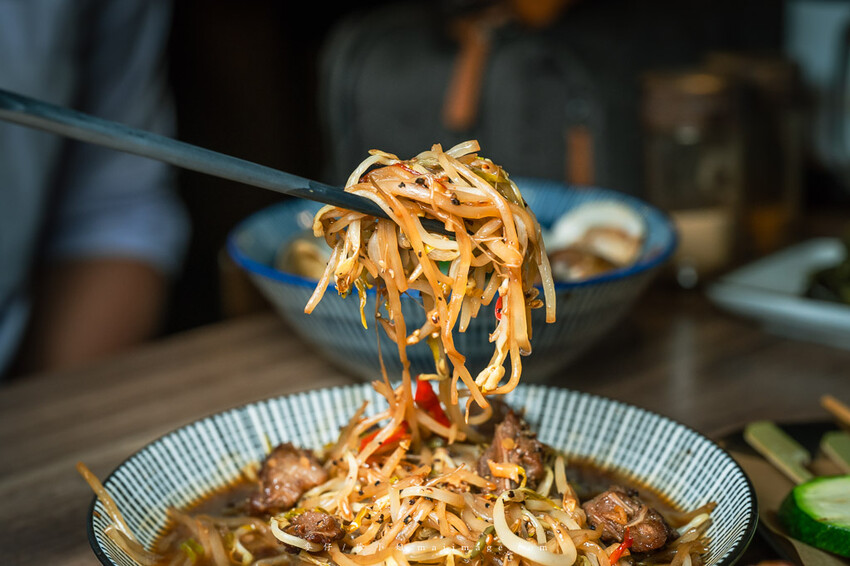 台北美食｜燒究食寓居酒屋～萬華在地人激推的優秀居酒屋，海鮮料理超強、串燒烤物也夠水準，捷運龍山寺美食