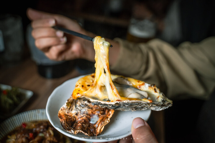 台北美食｜燒究食寓居酒屋～萬華在地人激推的優秀居酒屋，海鮮料理超強、串燒烤物也夠水準，捷運龍山寺美食