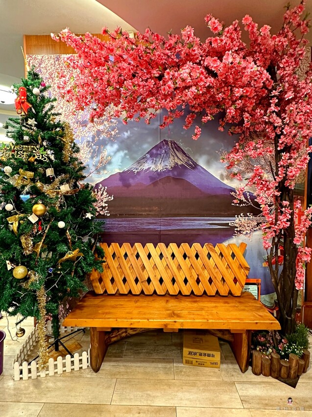 村日式料理 上100種日料任您吃到飽 階梯式擺盤霸氣上桌 超巨大的生蠔有夠邪惡的啦!