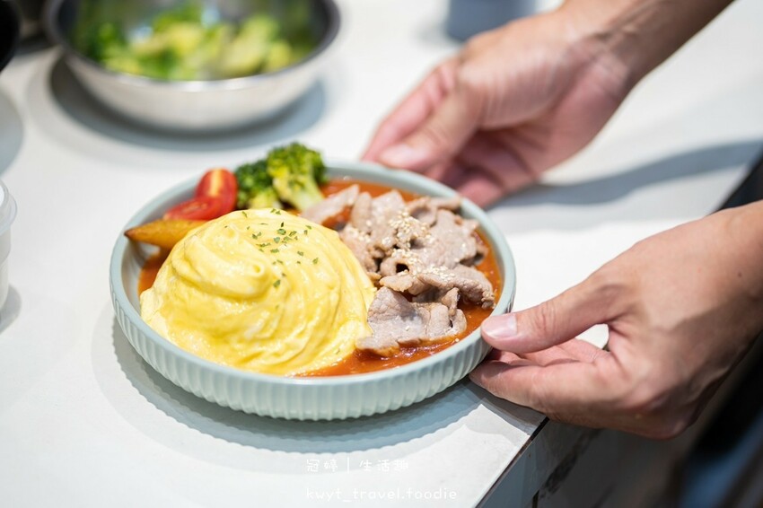 LINE_ALBUM_中和南洋料理咖哩飯推薦-中和外送美食推薦-廚種王異國特色咖哩中和民享店-中和_23.jpg LINE_ALBUM_中和南洋料理咖哩飯推薦-中和外送美食推薦-廚種王異國特色咖哩中和民享店-中和_23.jpg