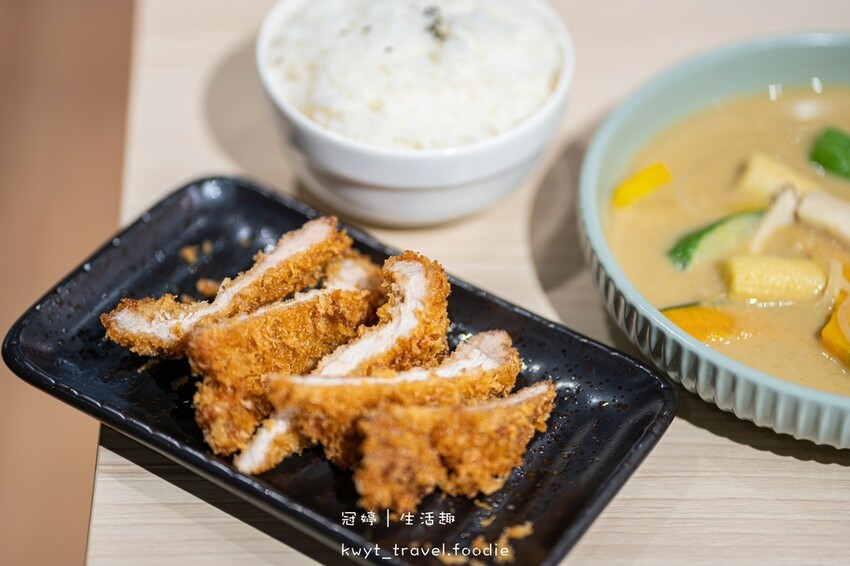 LINE_ALBUM_中和南洋料理咖哩飯推薦-中和外送美食推薦-廚種王異國特色咖哩中和民享店-中和_7.jpg LINE_ALBUM_中和南洋料理咖哩飯推薦-中和外送美食推薦-廚種王異國特色咖哩中和民享店-中和_7.jpg