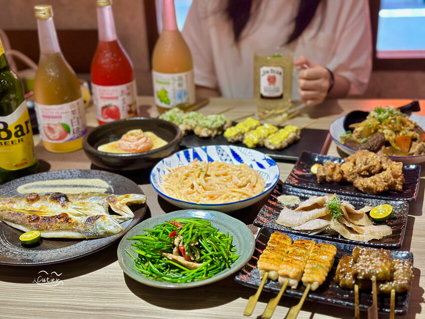 忠孝復興也有這種激安の店！被粉紅烏龍麵與超值酒精放題擄獲了！