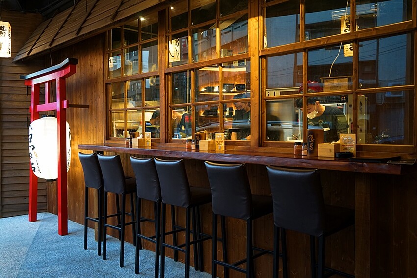 秒飛日本！！台北高人氣居酒屋插旗台中，大啖平價日式料理、串燒、創意料理，菜單完全無雷！