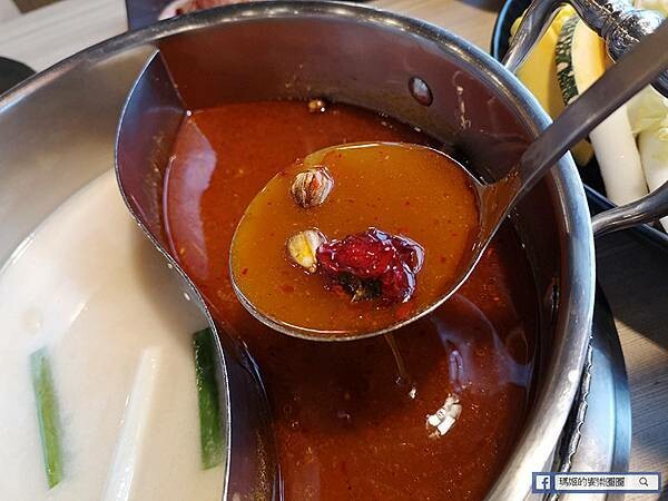 基隆火鍋吃到飽【涮樂和牛鍋物】和牛三吃！上百種自助鍋料、飲品、冰品吃到飽／基隆美食