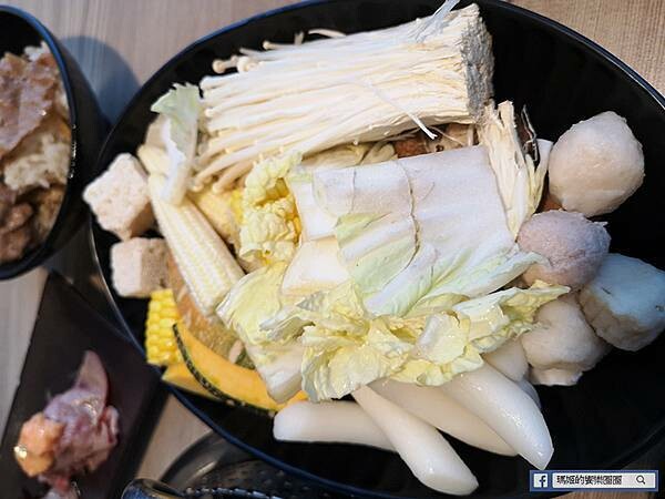 基隆火鍋吃到飽【涮樂和牛鍋物】和牛三吃！上百種自助鍋料、飲品、冰品吃到飽／基隆美食