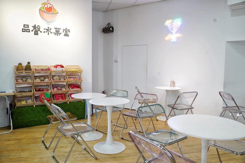 【品馨冰菓室新竹旗艦店】台南小有名氣的品馨冰菓室在新竹城隍廟就能吃到啦！冬季限定草莓冰超大碗超實在，冷冬再來碗熱呼呼鍋燒麵暖心又暖胃！ - 阿華田的美食日記